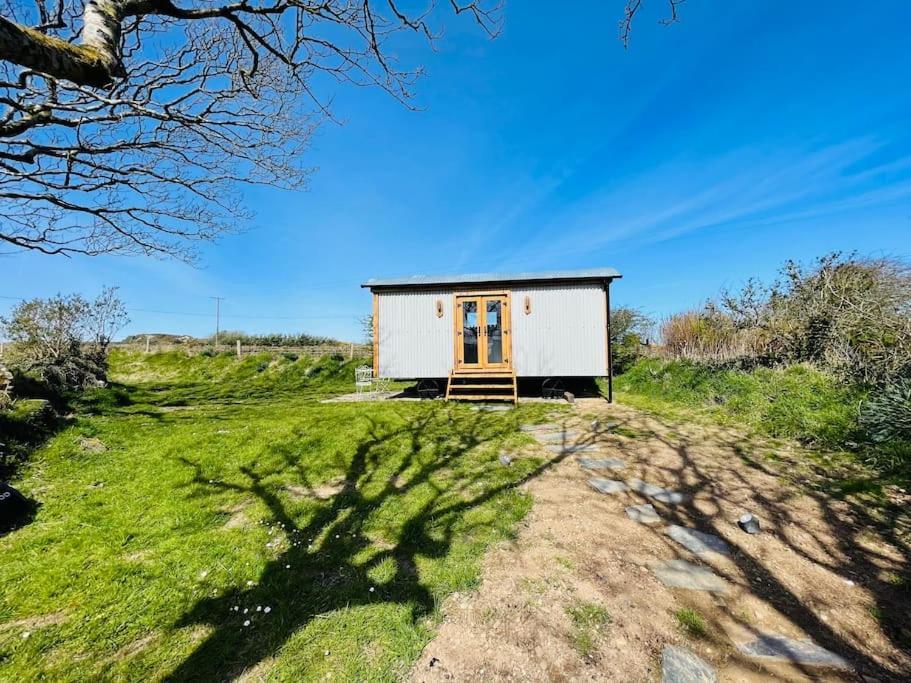 The Hut@Trefechan Wen - Coastal Coziness! Goodwick Exterior foto